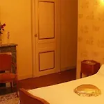 Chambres D'hotes Le Chateau Des Requetes