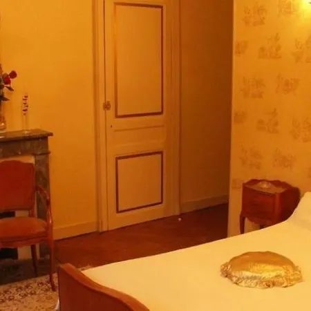 Chambres D'hotes Le Chateau Des Requetes