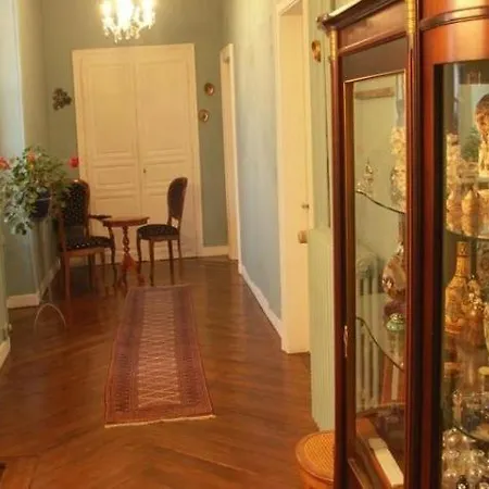 Chambres D'hotes Le Chateau Des Requetes 3* Alencon