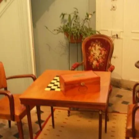 Couette-café Le Château Des Requêtes 3*