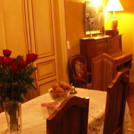Le Château Des Requêtes 3*