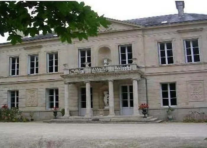 Chambres D'hotes Le Chateau Des Requetes