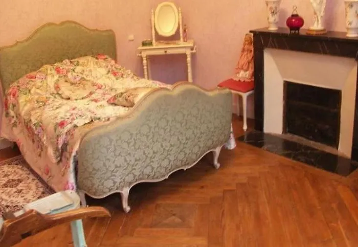 Chambres D'hotes Le Chateau Des Requetes Bed & Breakfast 3*