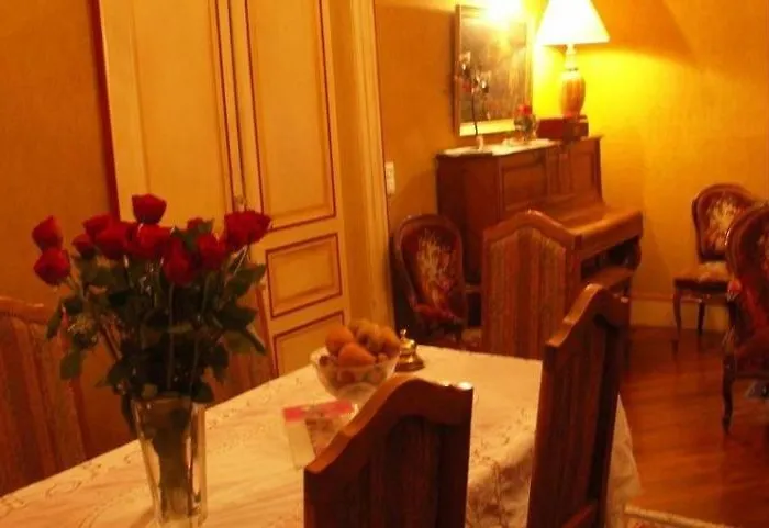 Chambres D'hotes Le Chateau Des Requetes 3*